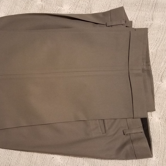 Mens Dress Pants size 38x30 light olive/grey color - Picture 2 of 6